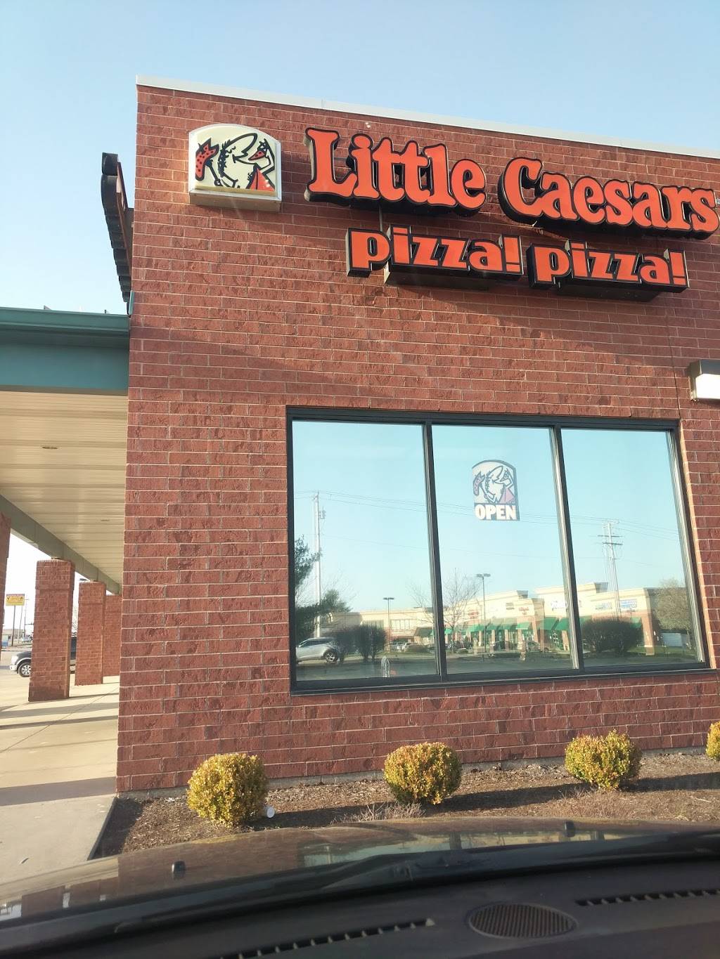 Little Caesars Pizza | meal takeaway | 2438 State Hwy K, OFallon, MO 63368, USA | 6369808636 OR +1 636-980-8636