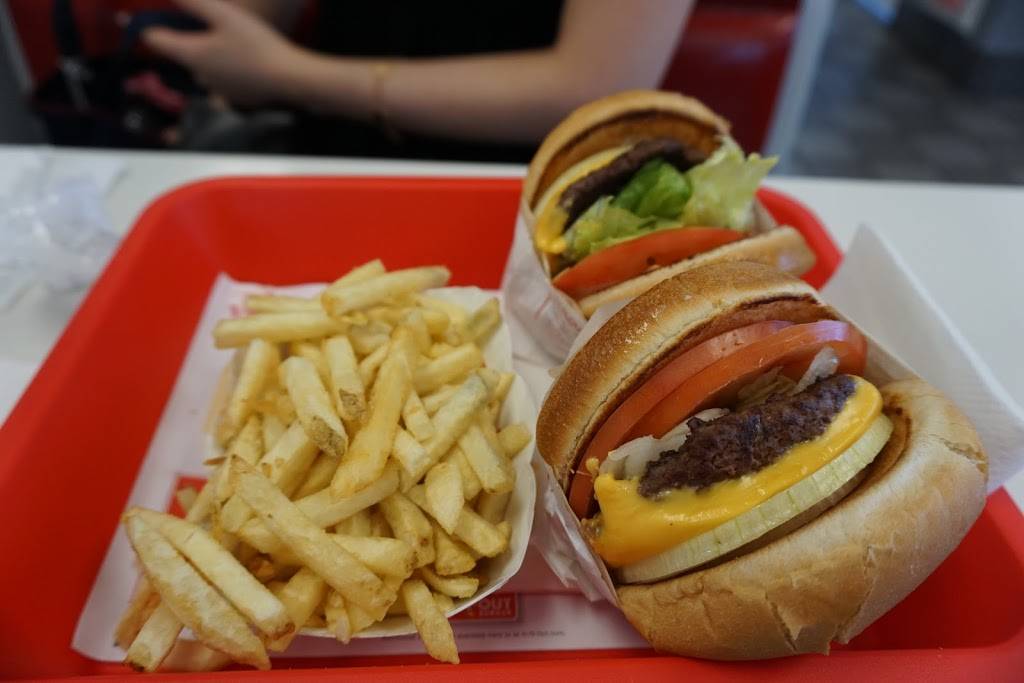 In-N-Out Burger | restaurant | 820 W Imola Ave, Napa, CA 94559, USA | 8007861000 OR +1 800-786-1000