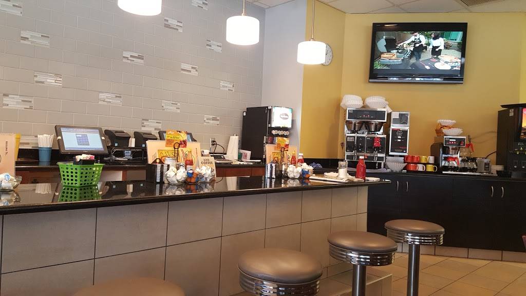 Original Alps Pancake House | bakery | 3637 W Irving Park Rd, Chicago, IL 60618, USA | 7732675112 OR +1 773-267-5112