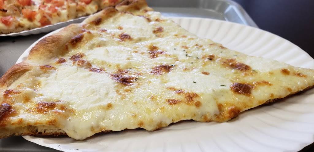 Carlos Pizza Of Roslyn | restaurant | 350 Roslyn Rd, Roslyn Heights, NY 11577, USA | 5166213500 OR +1 516-621-3500