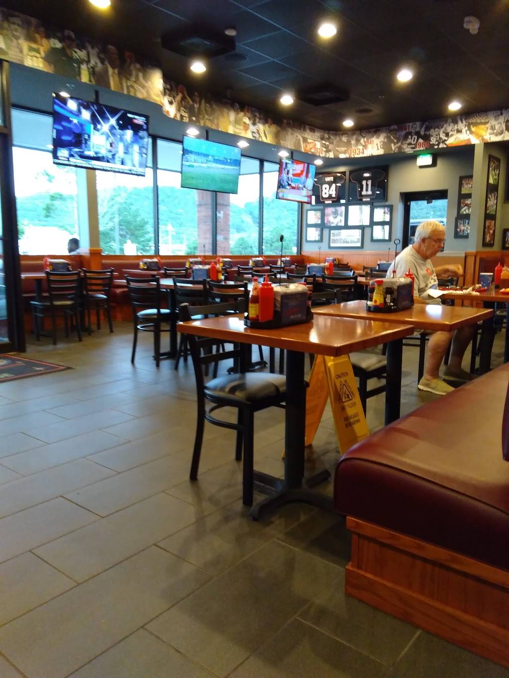 Full Moon Bar-B-Que | restaurant | 2252 Pelham Pkwy, Pelham, AL 35124, USA | 2055176966 OR +1 205-517-6966