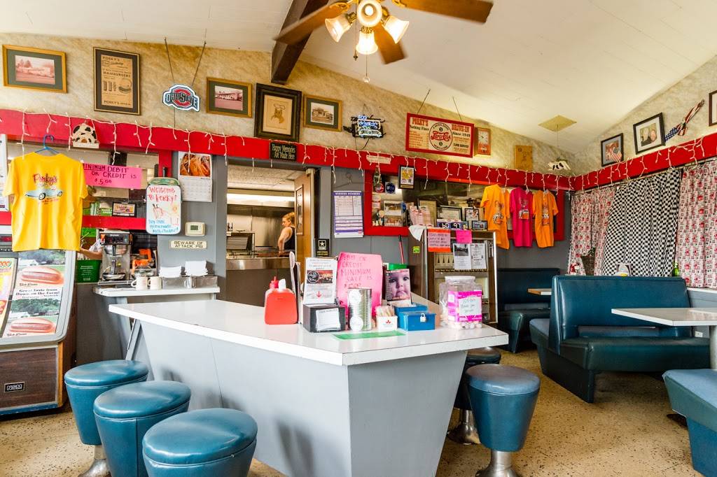 Porkys Drive In | restaurant | 811 Ashland Rd, Mansfield, OH 44905, USA | 4195899933 OR +1 419-589-9933