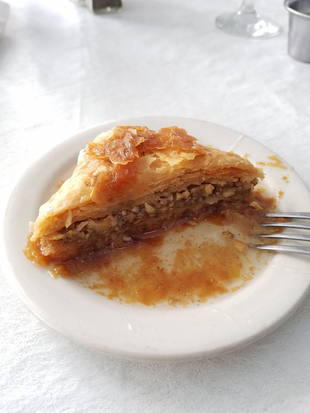 Olympic Flame Restaurant | restaurant | 514 E Grand Ave, Des Moines, IA 50309, USA | 5152434361 OR +1 515-243-4361