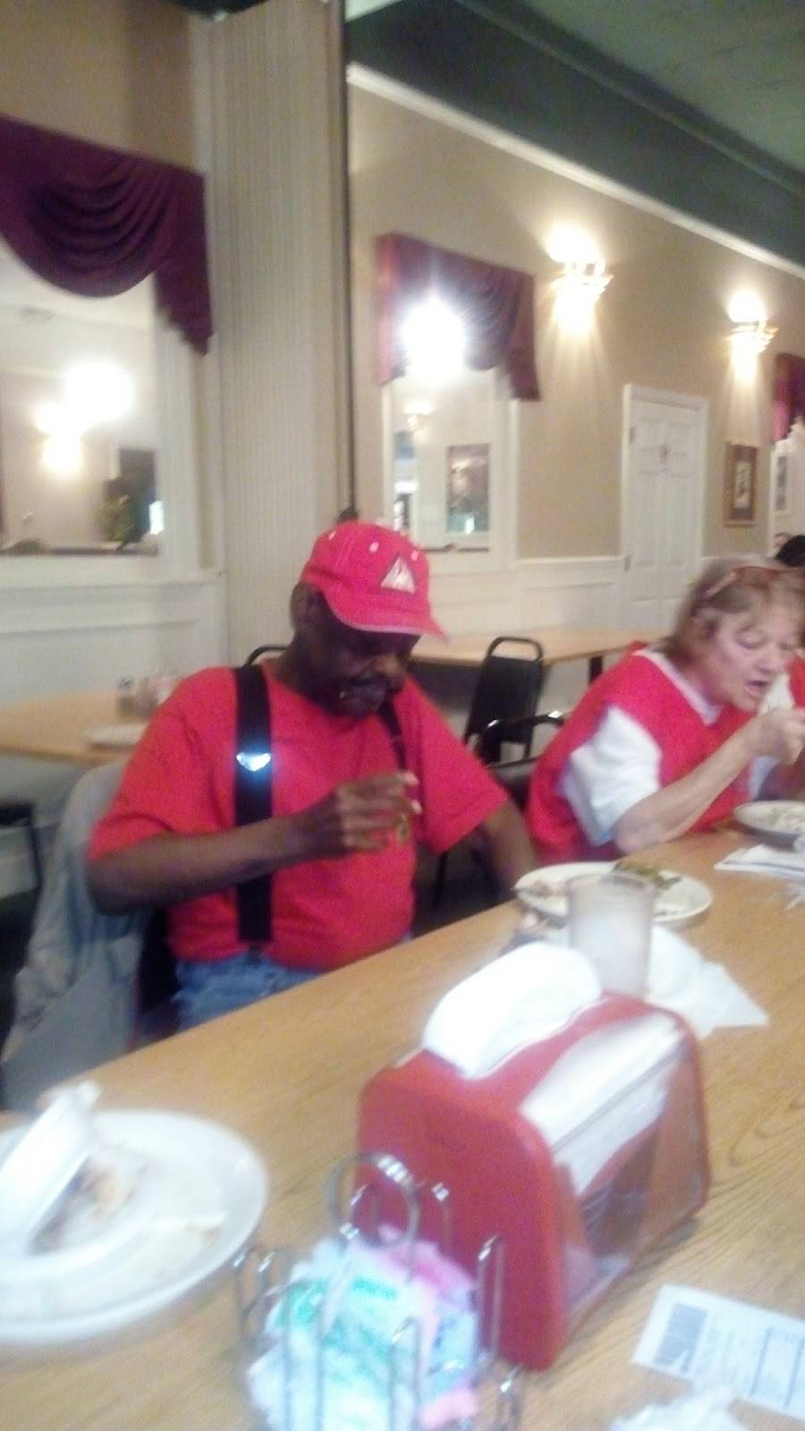 Bestfood Cafeteria | restaurant | 220 E 11th St, Siler City, NC 27344, USA | 9197422475 OR +1 919-742-2475