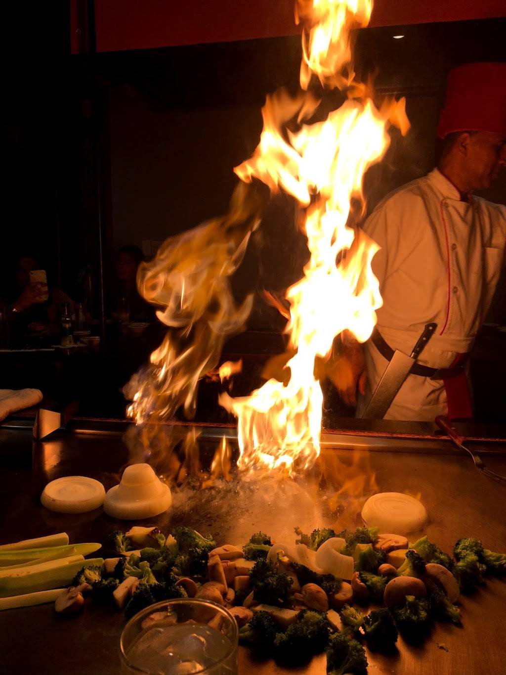 Noda Hibachi & Sushi Restaurant | restaurant | 200 Hamilton Ave, White Plains, NY 10601, USA | 9149490990 OR +1 914-949-0990