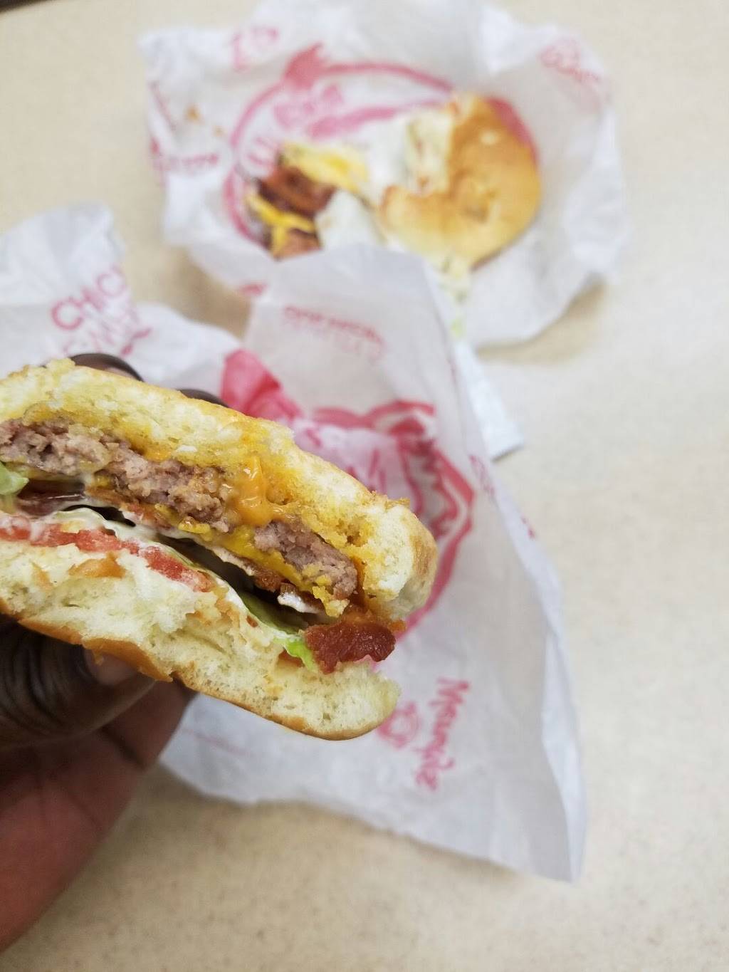 Wendys | restaurant | 633 W North Ave, Milwaukee, WI 53212, USA | 4142637397 OR +1 414-263-7397