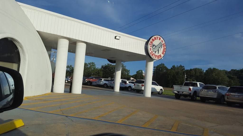 Jerrys Catfish House | restaurant | 3326 US 49, Florence, MS 39073, USA | 6018458860 OR +1 601-845-8860