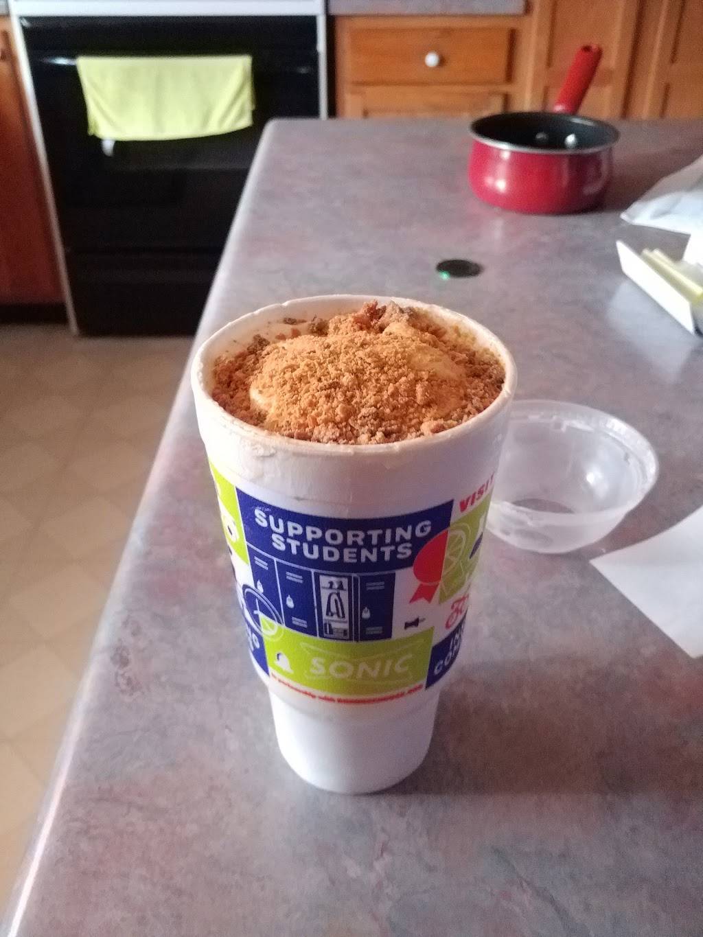 Sonic Drive-In | restaurant | 326 E Hill St, Thomson, GA 30824, USA | 7065952286 OR +1 706-595-2286