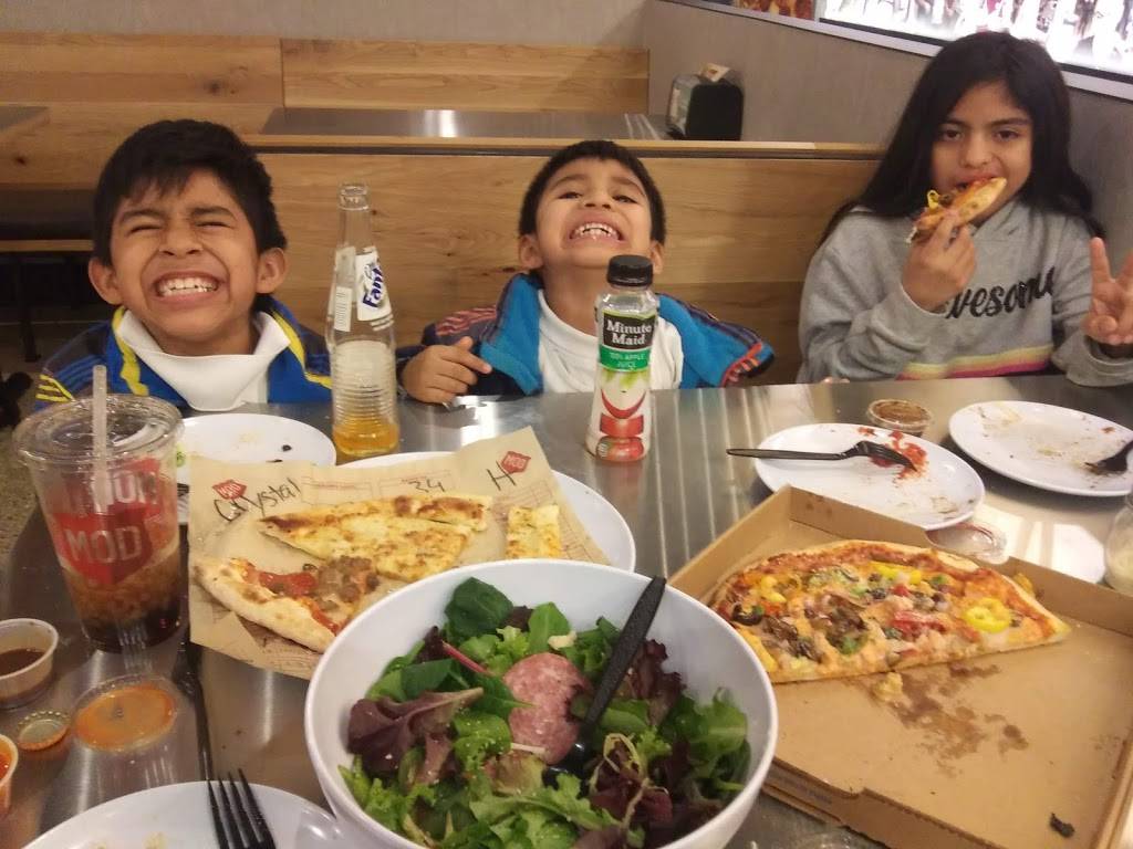 MOD Pizza | restaurant | 3565 28th St SE, Grand Rapids, MI 49512, USA | 6168277235 OR +1 616-827-7235