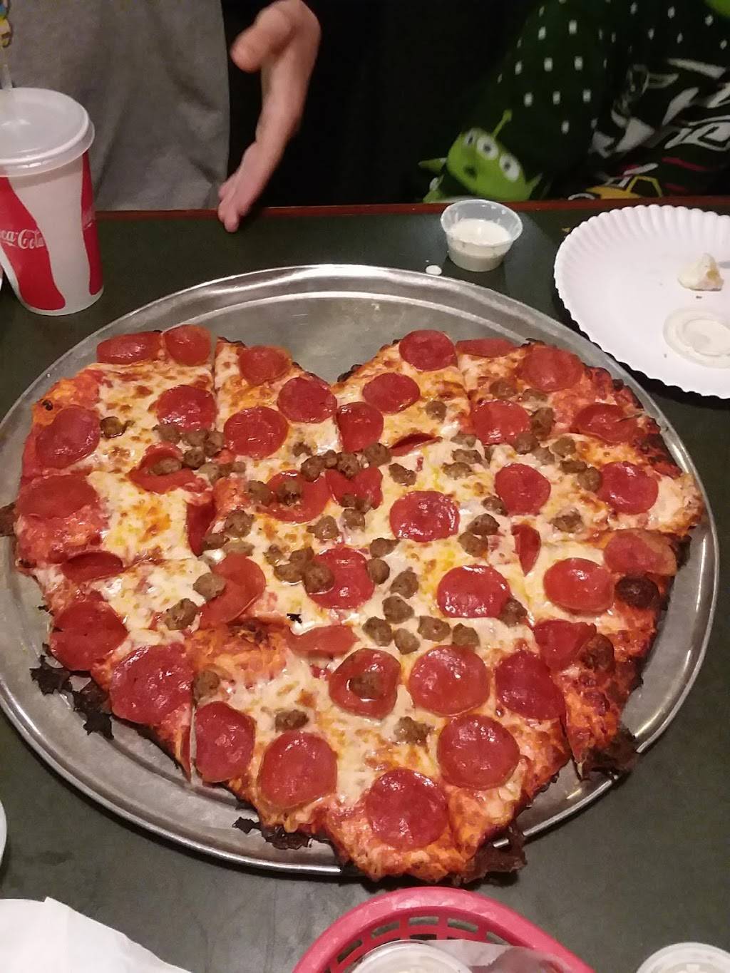 Rustys Pizza Parlor | restaurant | 10824 Rosedale Highway, Calloway Dr, Bakersfield, CA 93312, USA | 6618355555 OR +1 661-835-5555