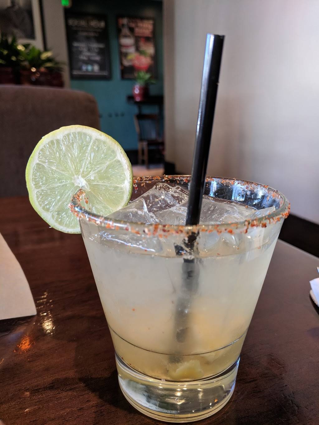 Ernestos | Mexican Food | restaurant | 1901 16th St, Sacramento, CA 95811, USA | 9164415850 OR +1 916-441-5850