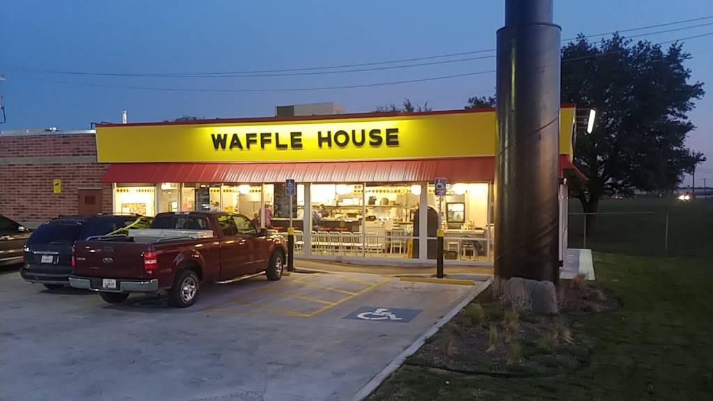 Waffle House | meal takeaway | 2951 US-287, Corsicana, TX 75109, USA | 4307759672 OR +1 430-775-9672
