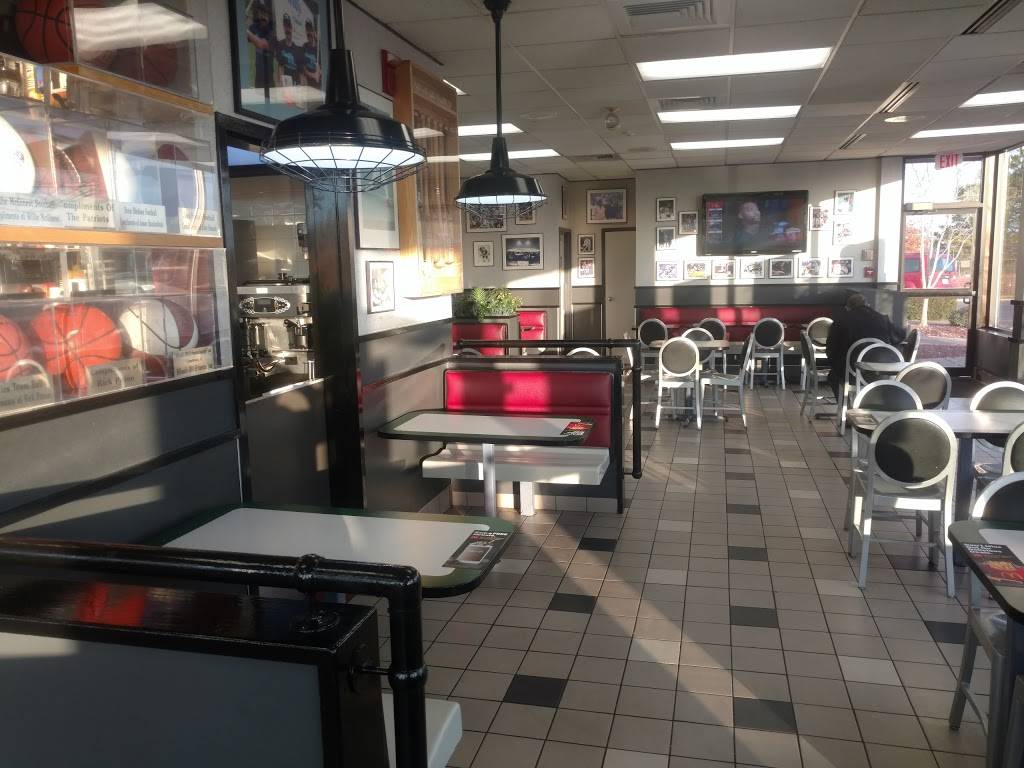 McDonalds | cafe | 1250 Newport Ave, South Attleboro, MA 02703, USA | 5083997949 OR +1 508-399-7949