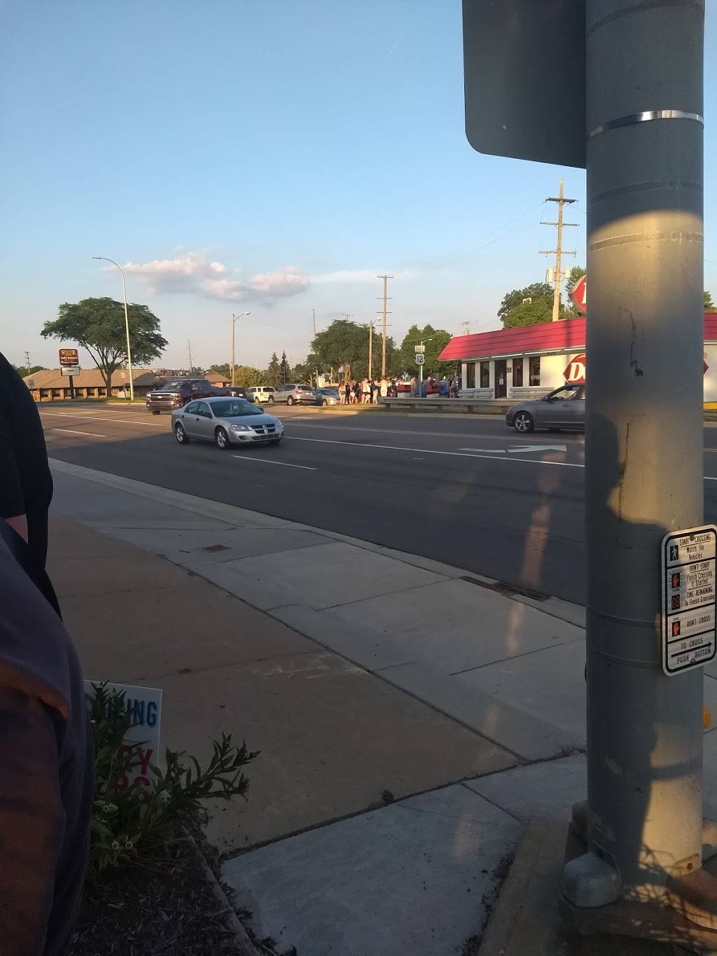 Dominos Pizza | meal delivery | 401 E Michigan Ave, Saline, MI 48176, USA | 7349444555 OR +1 734-944-4555