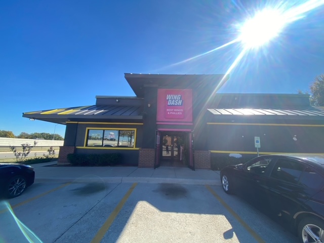 Wing dash (Wing Aholic) | restaurant | 401 S Stemmons Fwy, Lewisville, TX 75067, USA | 4696300083 OR +1 469-630-0083