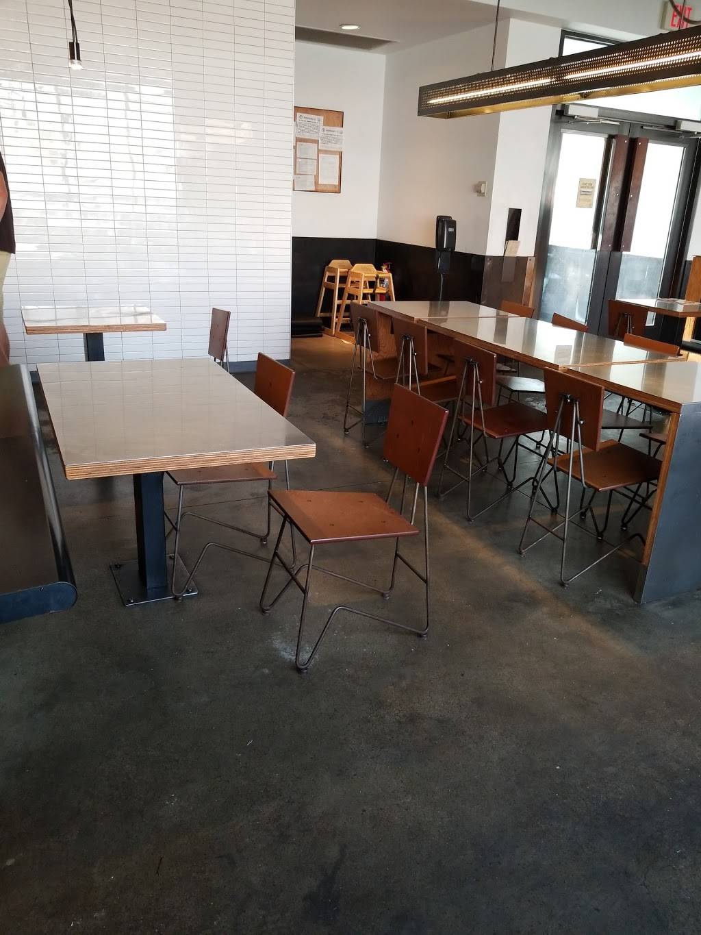 Chipotle Mexican Grill | restaurant | 16729 Lorain Ave, Cleveland, OH 44111, USA | 2164723209 OR +1 216-472-3209