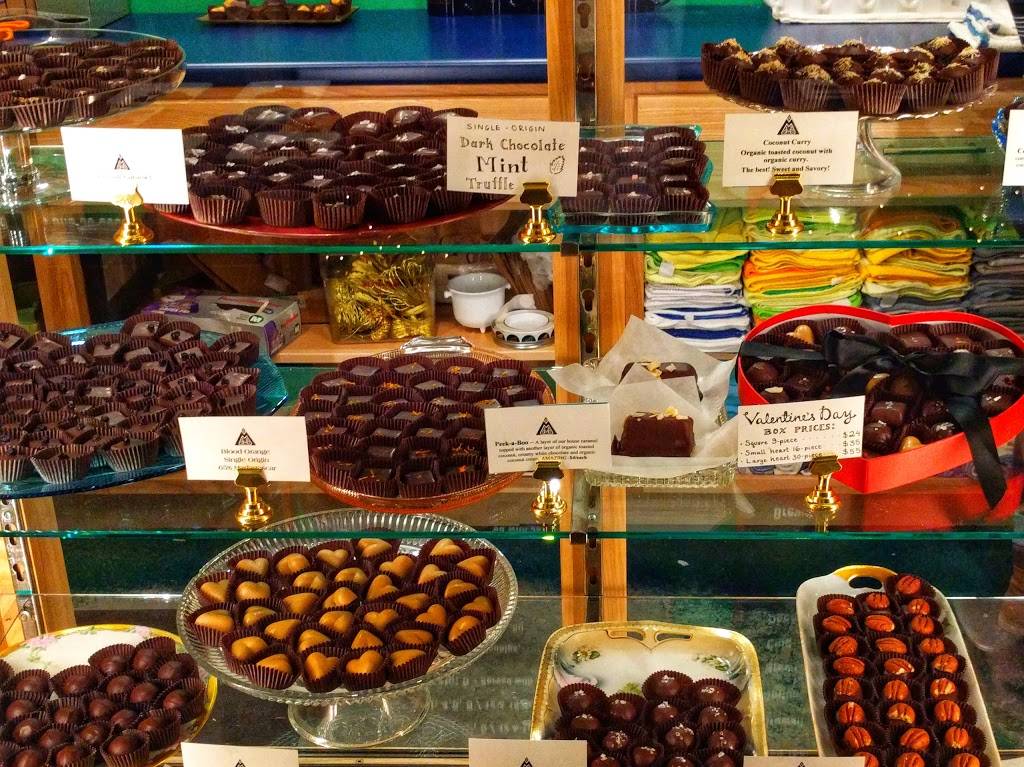 Madison Chocolate Company | cafe | 729 Glenway St, Madison, WI 53711, USA | 6082861154 OR +1 608-286-1154