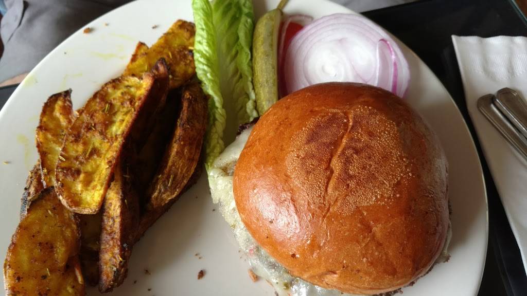 Summit View Restaurant | restaurant | 6120 Highway 7 at the, Dao House, Estes Park, CO 80517, USA | 9705773439 OR +1 970-577-3439