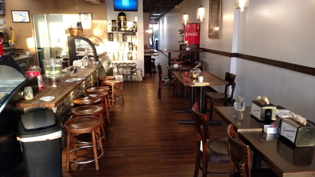 Genuino Italian Cafe | restaurant | 14351 N Dale Mabry Hwy, Tampa, FL 33618, USA | 8134743333 OR +1 813-474-3333