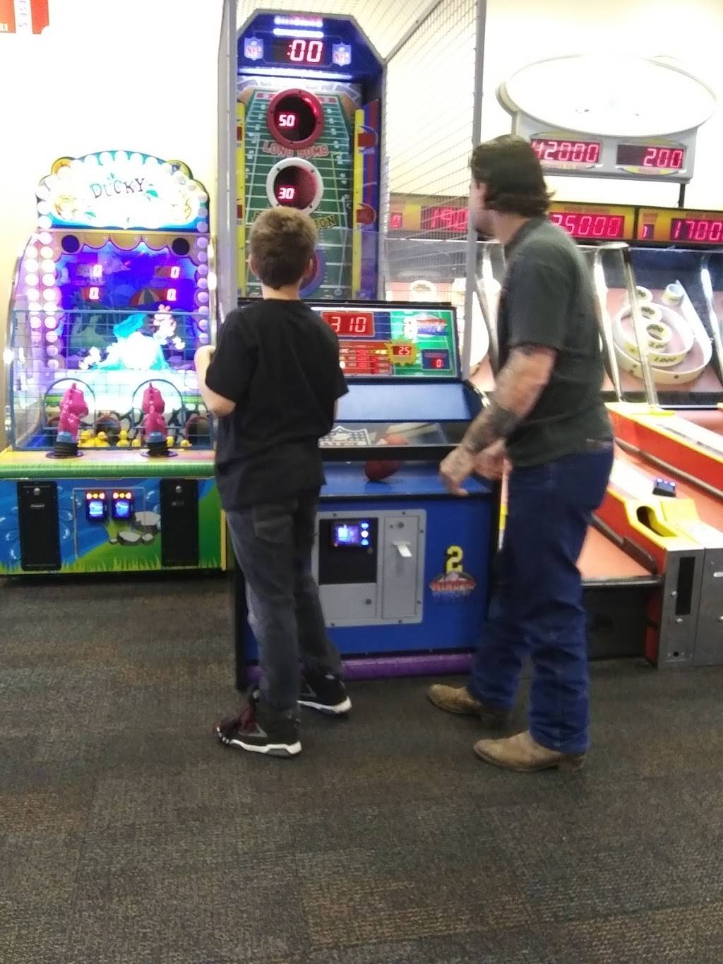 Chuck E. Cheese | restaurant | 8225 Kingston Pike, Knoxville, TN 37919, USA | 8656708586 OR +1 865-670-8586