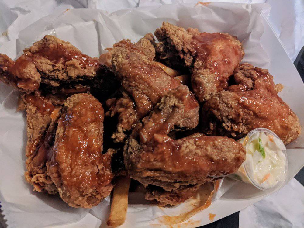 Harolds Chicken on Broadway | meal takeaway | 3933 North Broadway, Chicago, IL 60613, USA | 7739008518 OR +1 773-900-8518
