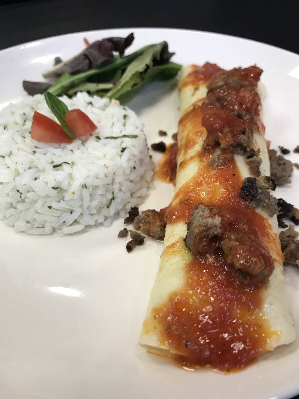 Unique Bistro | restaurant | 6260 Westpark Dr suite 120, Houston, TX 77057, USA | 9293827472 OR +1 929-382-7472