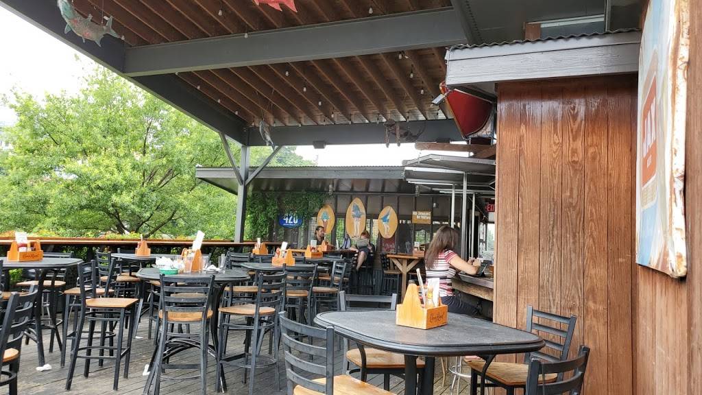 Six Feet Under Pub & Fish House | restaurant | 685 11th St NW, Atlanta, GA 30318, USA | 4048100040 OR +1 404-810-0040