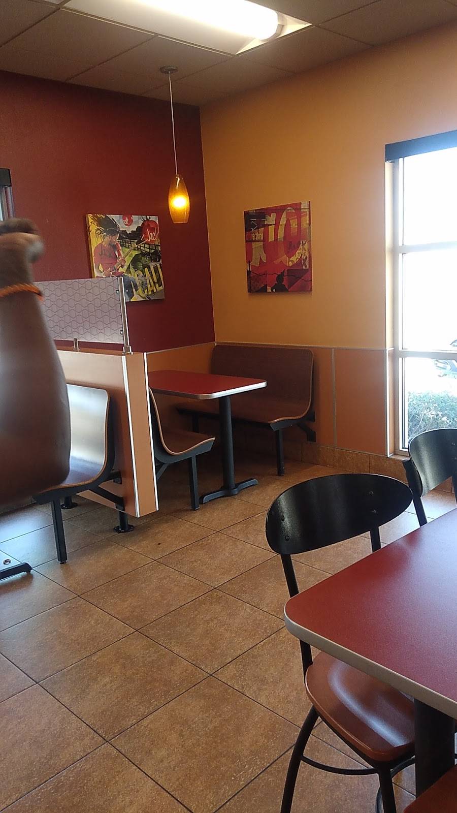 Jack in the Box | restaurant | 2955 N Chester Ave, Bakersfield, CA 93308, USA | 6613879454 OR +1 661-387-9454