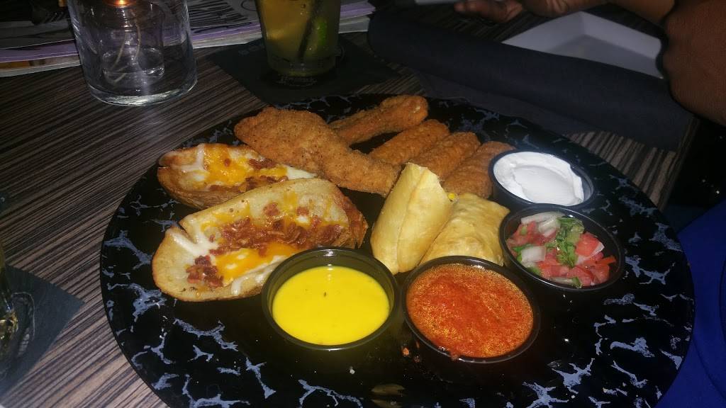 Billys - A Cappelli Martini Bar | night club | 7338 Industrial Park Blvd, Mentor, OH 44060, USA | 4405858815 OR +1 440-585-8815