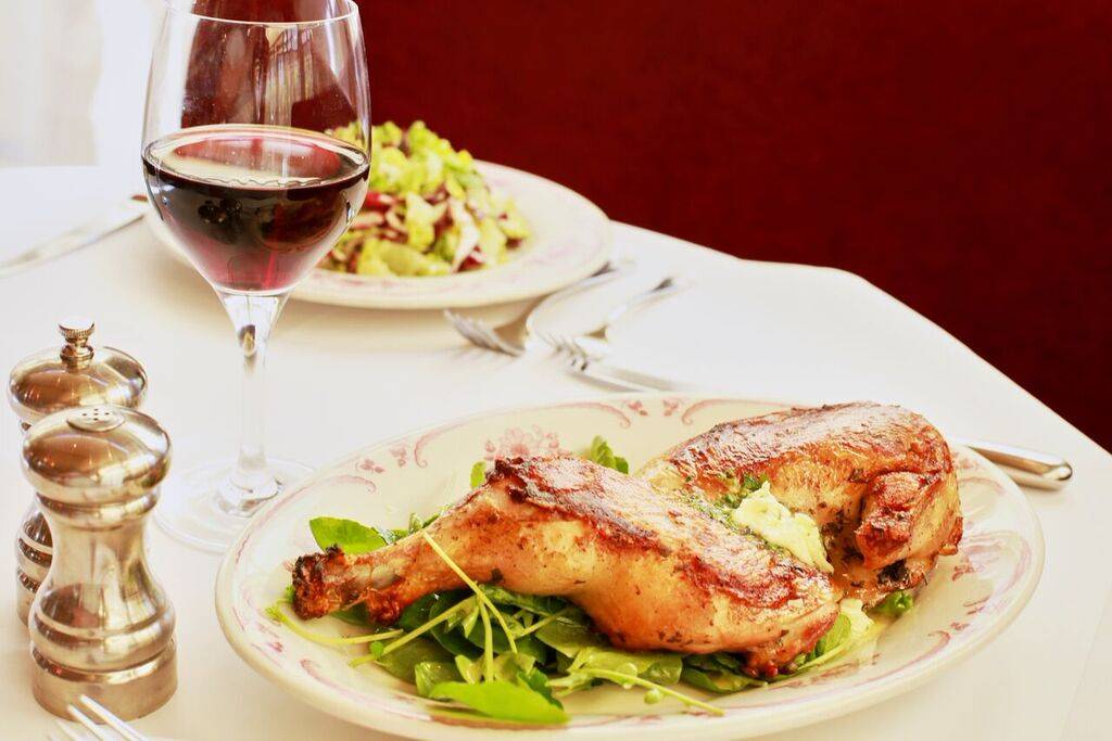 Roses Cafe | cafe | 2298 Union St, San Francisco, CA 94123, USA | 4157752200 OR +1 415-775-2200