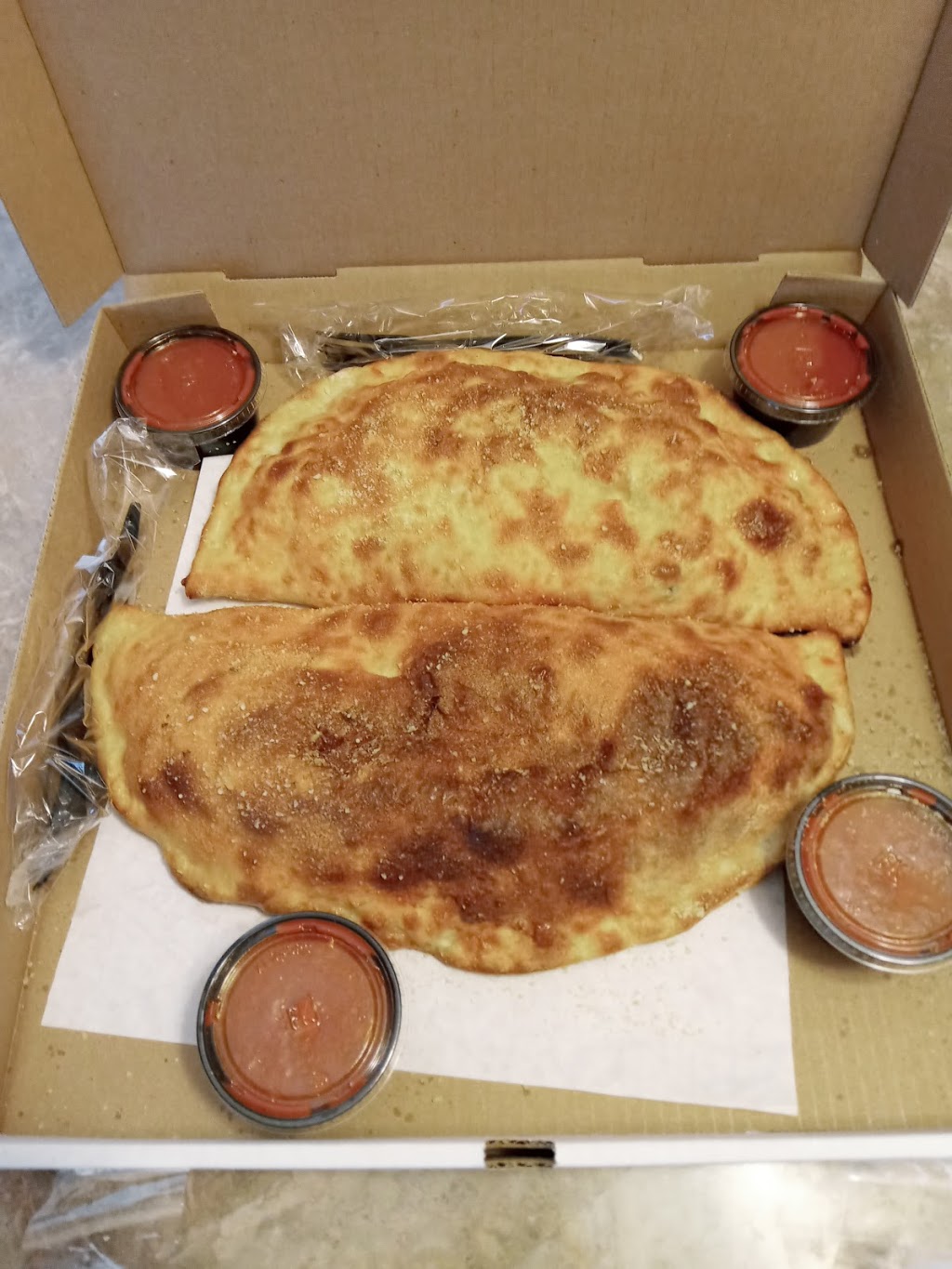 Vinnys N.Y. Pizza & Grill - Midtown | restaurant | 860 Peachtree St NE, Atlanta, GA 30308, USA | 4048720484 OR +1 404-872-0484