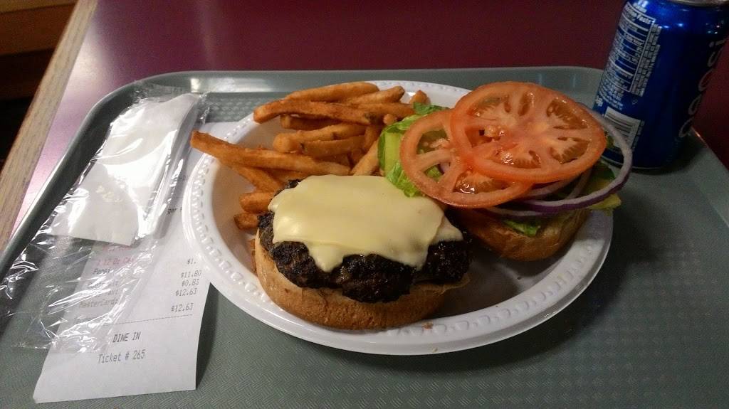 DeNos Pizza & Subs | restaurant | 2040 Centre St, West Roxbury, MA 02132, USA | 6174693220 OR +1 617-469-3220