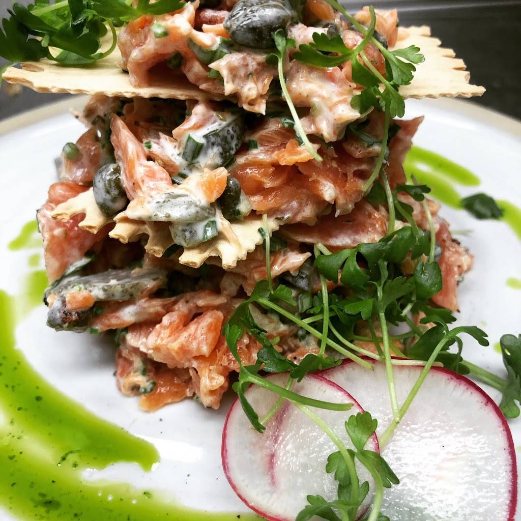 Crow Bar | restaurant | 1711 Delaware Ave, Wilmington, DE 19806, USA | 3024821241 OR +1 302-482-1241