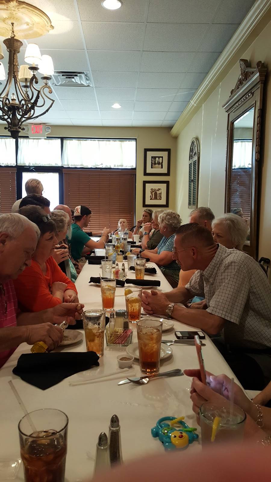 Marias Italian Restaurant | restaurant | 162 Holly Hill Ln, Burlington, NC 27215, USA | 3365849309 OR +1 336-584-9309