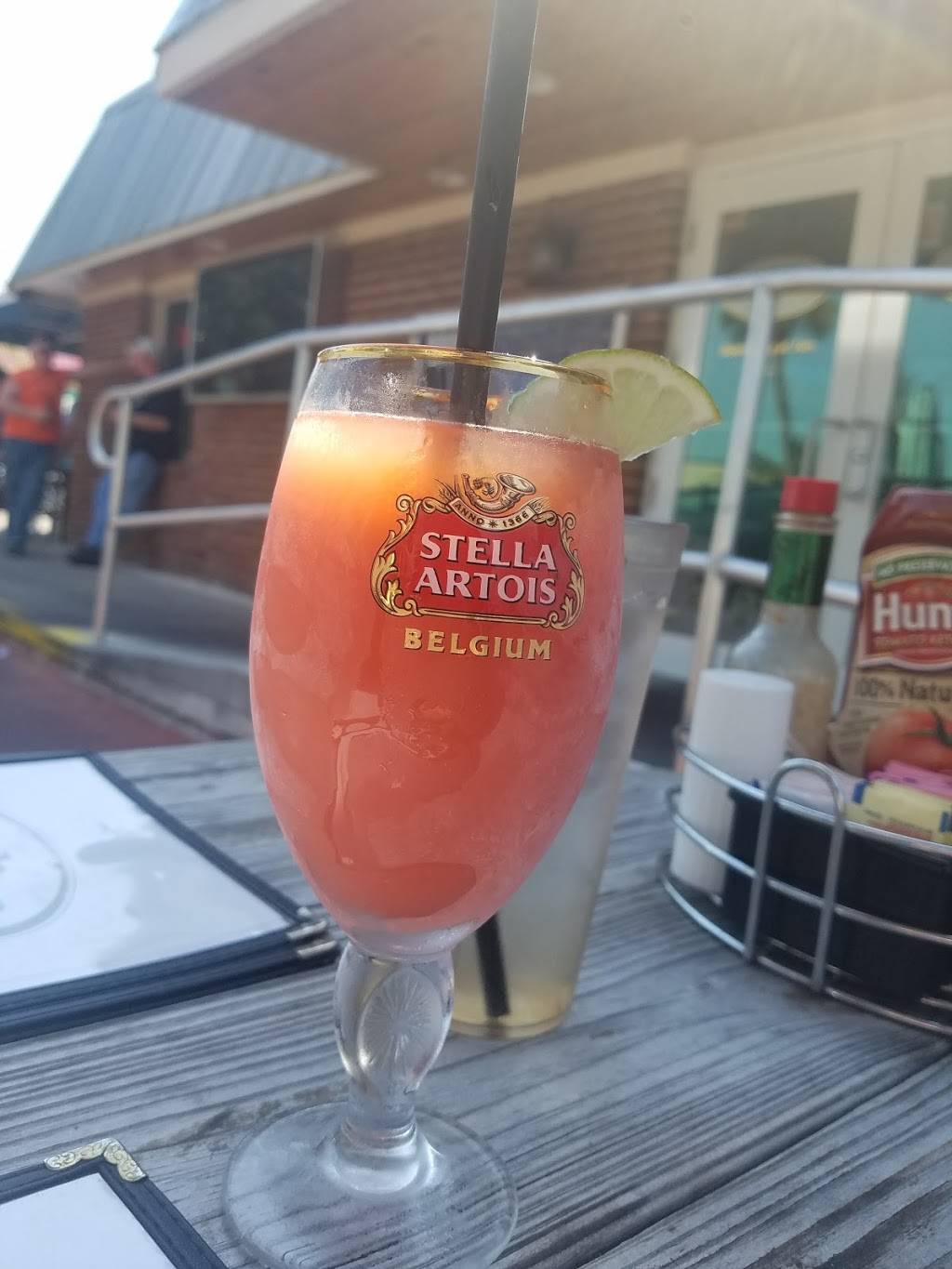 Lures Riverfront Restaurant | restaurant | 3330 NE Indian River Dr, Jensen Beach, FL 34957, USA | 7722085974 OR +1 772-208-5974