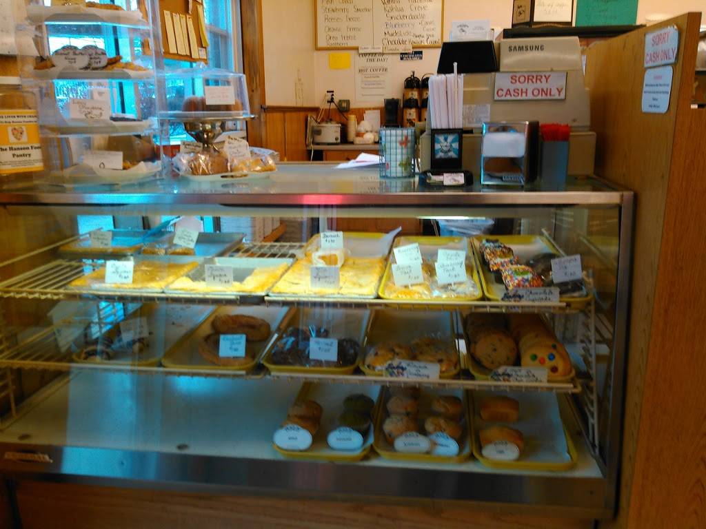 Sandys Coffee Corner | restaurant | 12 Monponsett St, Hanson, MA 02341, USA | 7812939824 OR +1 781-293-9824