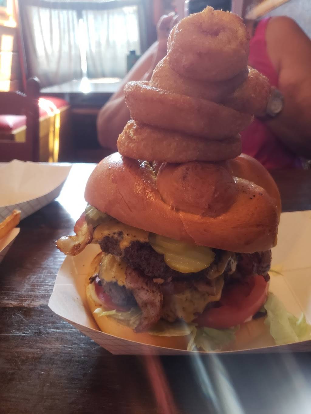 Duffys Tavern | restaurant | 110 9th Ave N, Myrtle Beach, SC 29577, USA | 8436263445 OR +1 843-626-3445