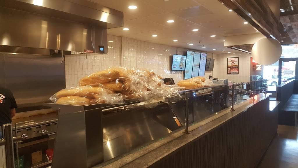 Capriottis Sandwich Shop | restaurant | 171 N Aberdeen St, Chicago, IL 60607, USA | 3129880670 OR +1 312-988-0670