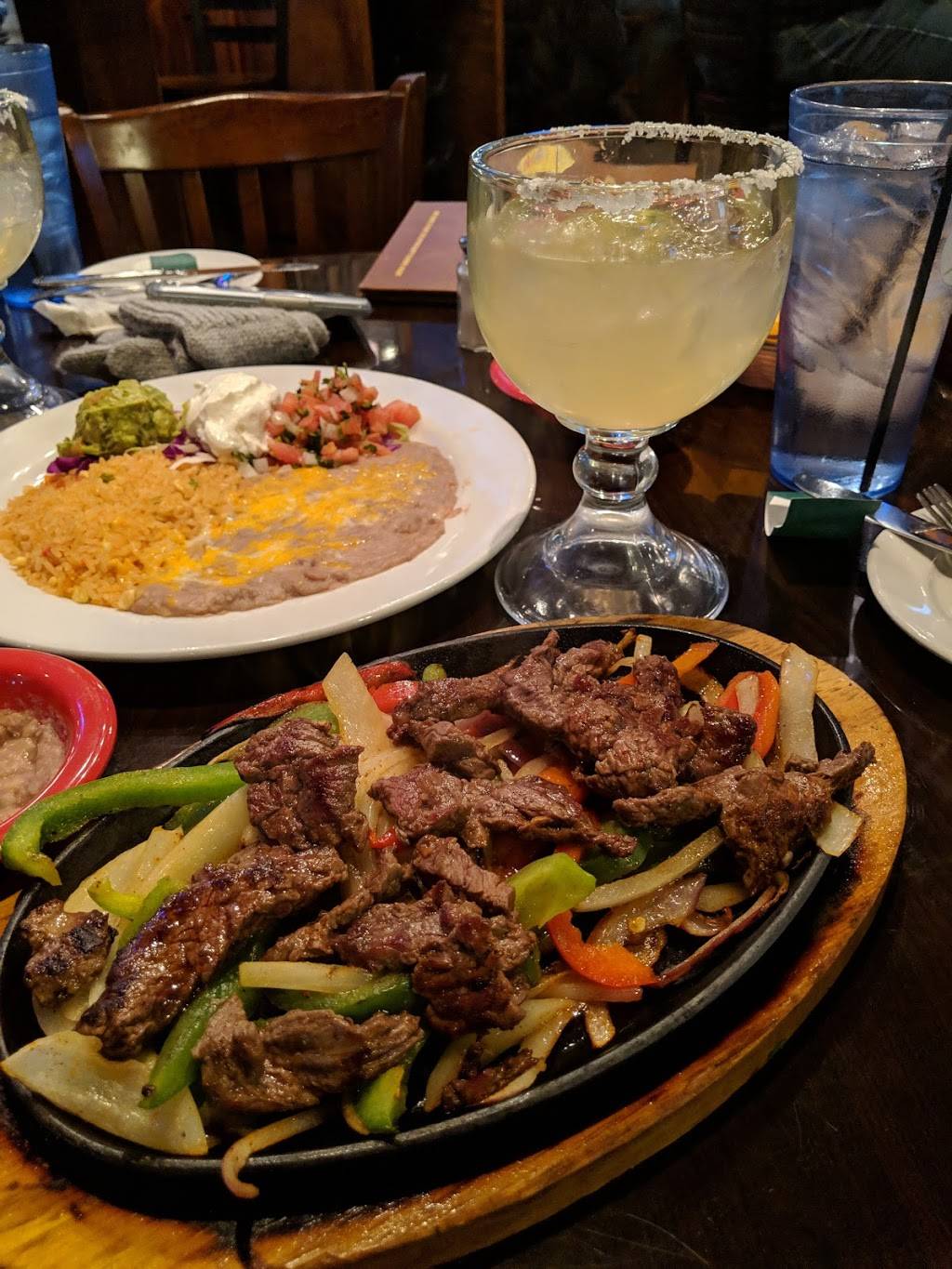 Carlos Miguels | restaurant | 3982 West Limelight Ave, Castle Rock, CO 80109, USA | 3035655983 OR +1 303-565-5983