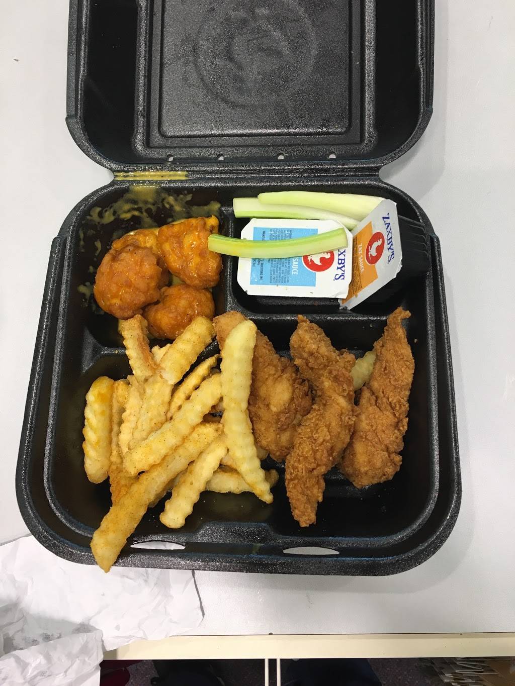 Zaxbys Chicken Fingers & Buffalo Wings | restaurant | 1780 Scenic Hwy N, Snellville, GA 30078, USA | 7709859888 OR +1 770-985-9888