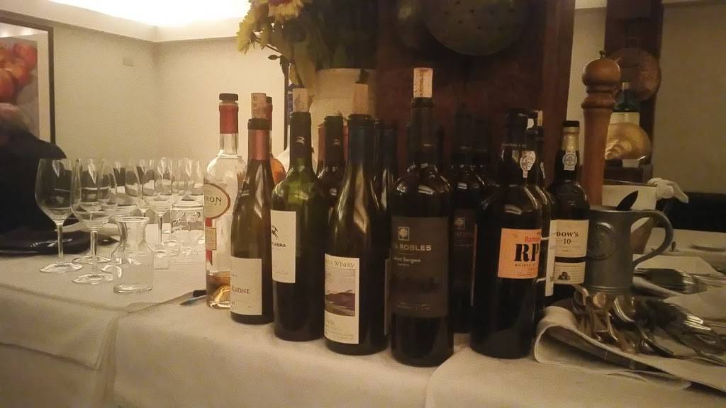 LEscargot | restaurant | Mission St & 4th Ave, Carmel-By-The-Sea, CA 93923, USA | 8316201942 OR +1 831-620-1942