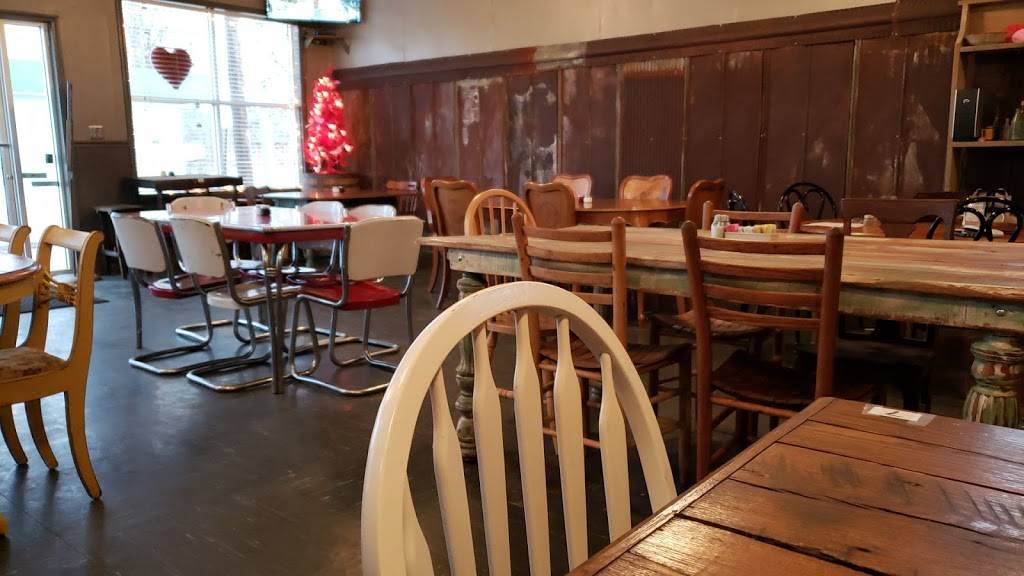 The Corner Table | restaurant | 4493 Main St, Clay City, KY 40312, USA | 6064819210 OR +1 606-481-9210