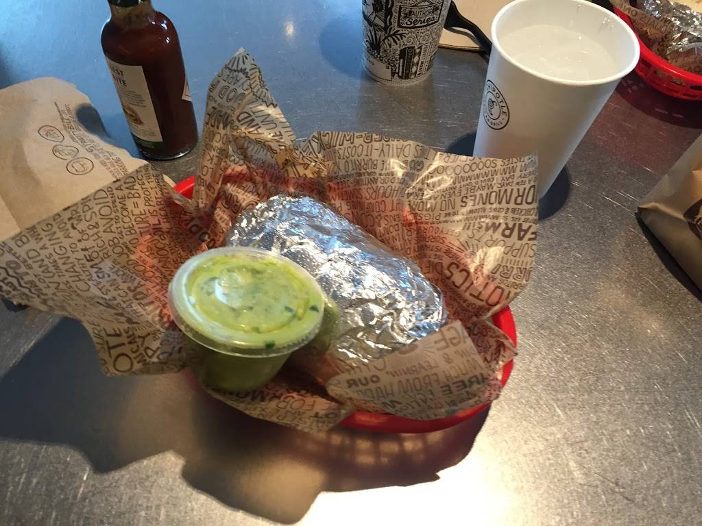 Chipotle Mexican Grill | restaurant | 315 S 4th St, Louisville, KY 40202, USA | 5025848606 OR +1 502-584-8606