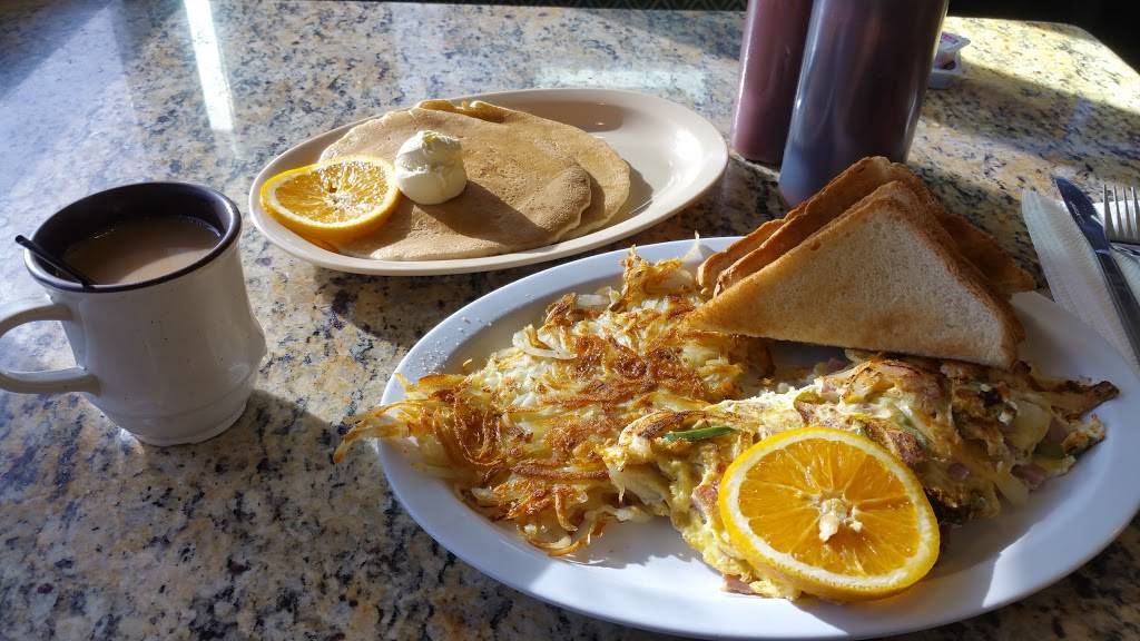 Lucky Star Cafe Mexican Grill | restaurant | 15109 Prairie Ave, Lawndale, CA 90260, USA | 3106790751 OR +1 310-679-0751