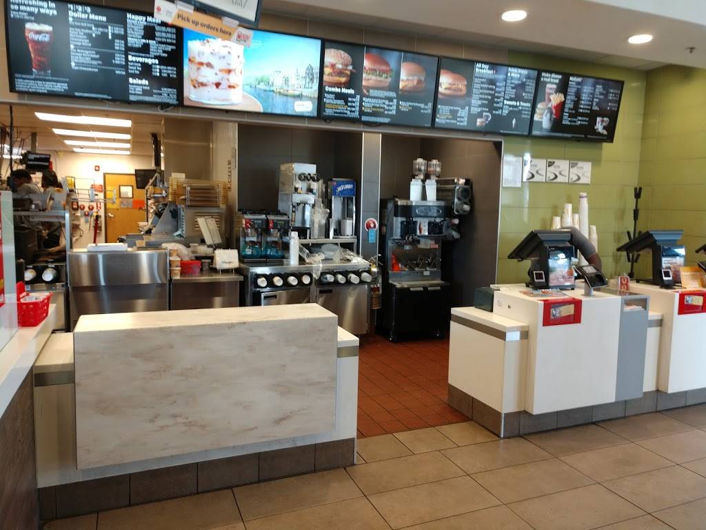 McDonalds | cafe | 4472 Ocmulgee E Blvd, Macon, GA 31217, USA | 4787440032 OR +1 478-744-0032