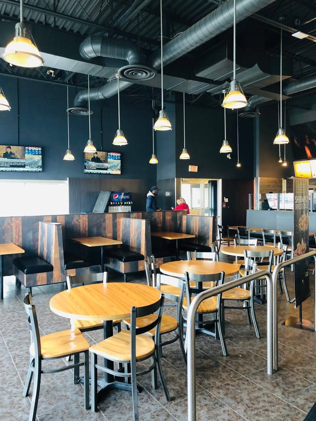 Harveys | restaurant | 269 Rexdale Blvd, Etobicoke, ON M9W 1P7, Canada | 4167462057 OR +1 416-746-2057