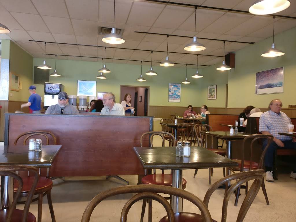 Schmaltzs Sandwich Shoppe | restaurant | 4445, 1412 N Valley Mills Dr #136, Waco, TX 76710, USA | 2547763694 OR +1 254-776-3694