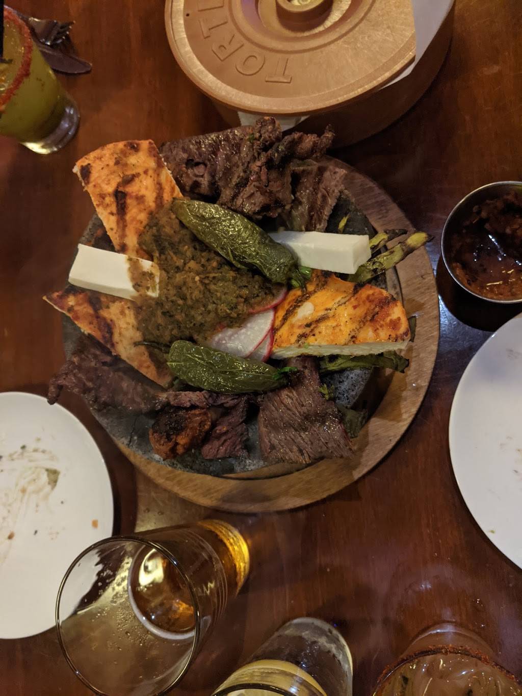 Kalaveras | restaurant | 228 Ave I, Redondo Beach, CA 90277, USA | 4243042111 OR +1 424-304-2111