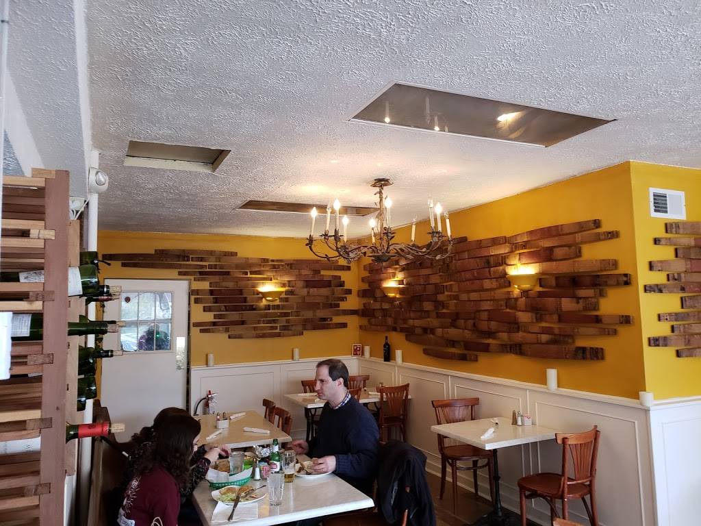 La Hacienda Tex-Mex & Grill Restaurant | restaurant | 3 W Washington St, Middleburg, VA 20117, USA | 5406873123 OR +1 540-687-3123