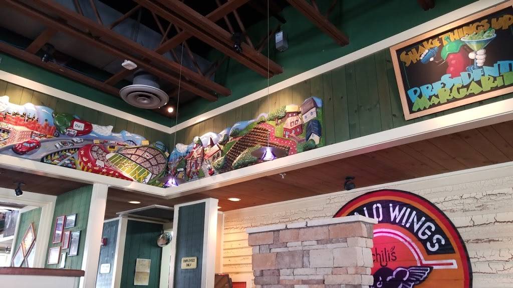 Chilis Grill & Bar | meal takeaway | 890 S Waukegan Rd, Waukegan, IL 60085, USA | 8476890540 OR +1 847-689-0540